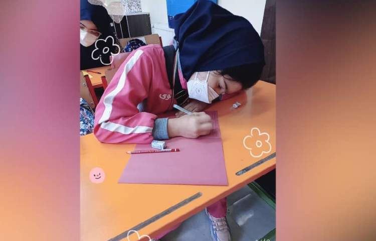 تهیه کتاب توسط دانش آموزان به مناسبت هفته کتاب و کتابخوانی 1