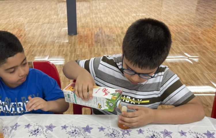 تهیه ی آلاسکای میوه ای با هدف تقویت روحیه همکاری و مسئولیت پذیری 7