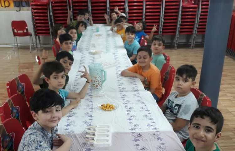 تهیه ی بستنی آلاسکایی 5