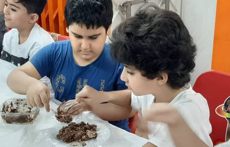 تهیه ی بیسکویت شکلاتی 1