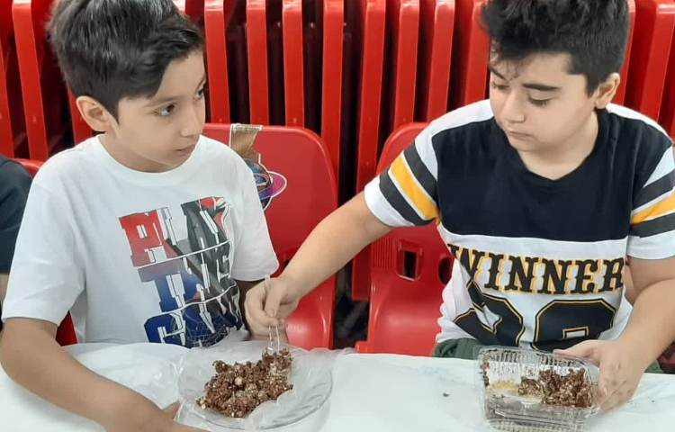 تهیه ی بیسکویت شکلاتی 3