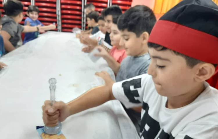 تهیه ی بیسکویت شکلاتی 4