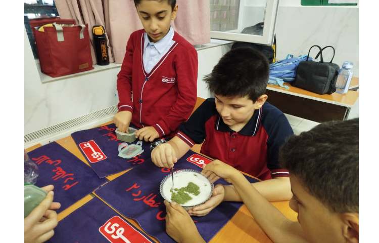 تهیه‌ی دوغ گازدار در قالب گروه‌هی 5