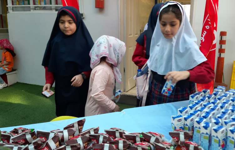 توزیع صبحانه 4