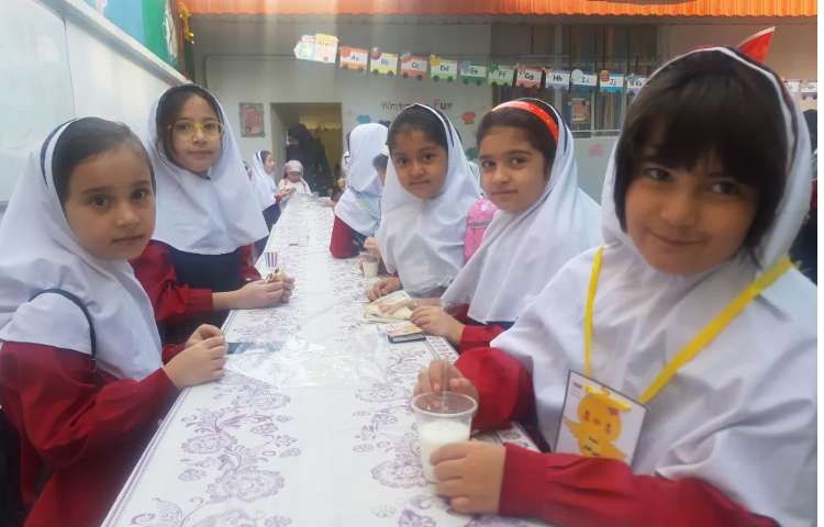 توزیع صبحانه 6