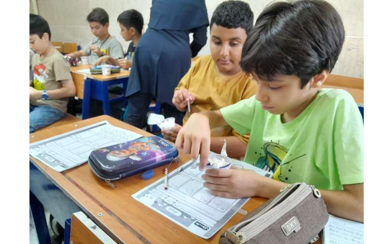 توزیع میانوعده بستنی در پایگاه تابستانی تمام پایه ها 17