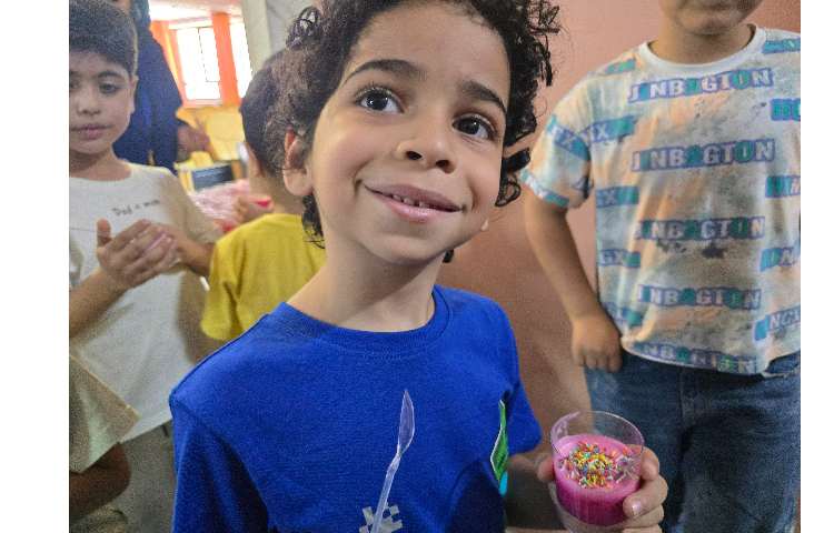 توزیع میانوعده خنک و پر انرژی در هفته چهارم پایگاه تابستانی 16