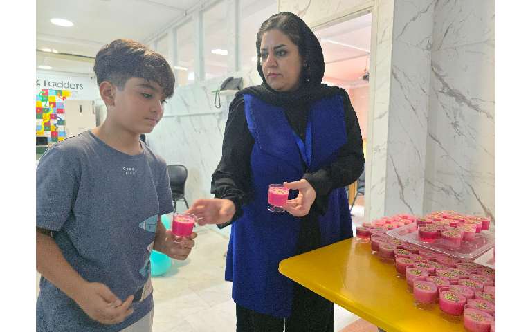 توزیع میانوعده خنک و پر انرژی در هفته چهارم پایگاه تابستانی 26