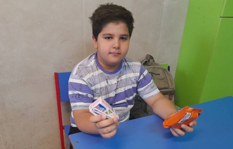 توزیع میانوعده در پایگاه تابستانه تمام کلاس ها 11