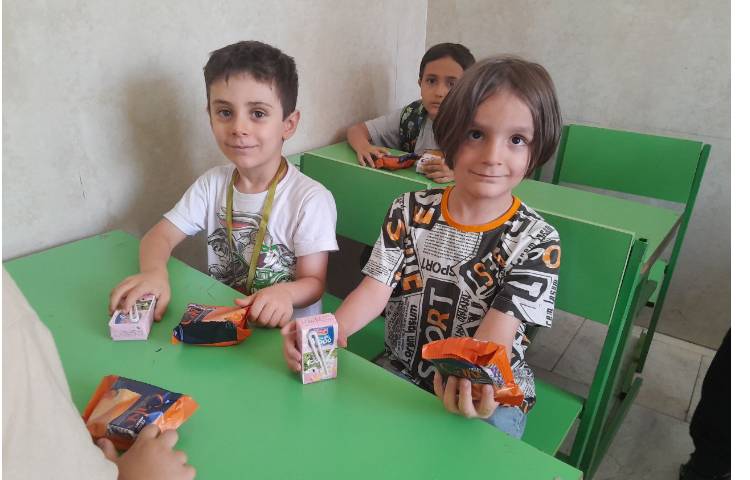 توزیع میانوعده در پایگاه تابستانه تمام کلاس ها 12