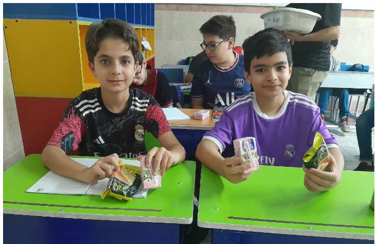 توزیع میانوعده در پایگاه تابستانه تمام کلاس ها 19