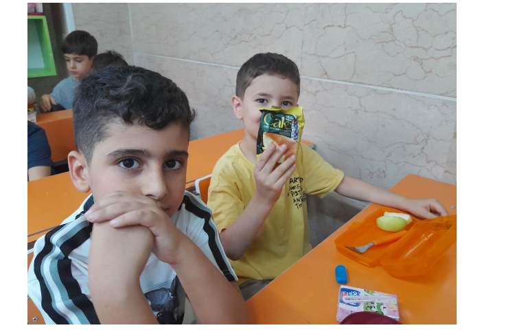 توزیع میانوعده در پایگاه تابستانه تمام کلاس ها 6