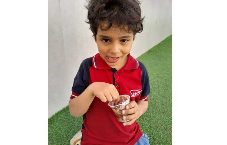 توزیع میانوعده در کلیه کلاس ها 17