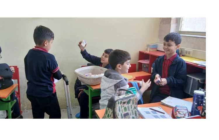 توزیع میانوعده در کلیه کلاس ها 2