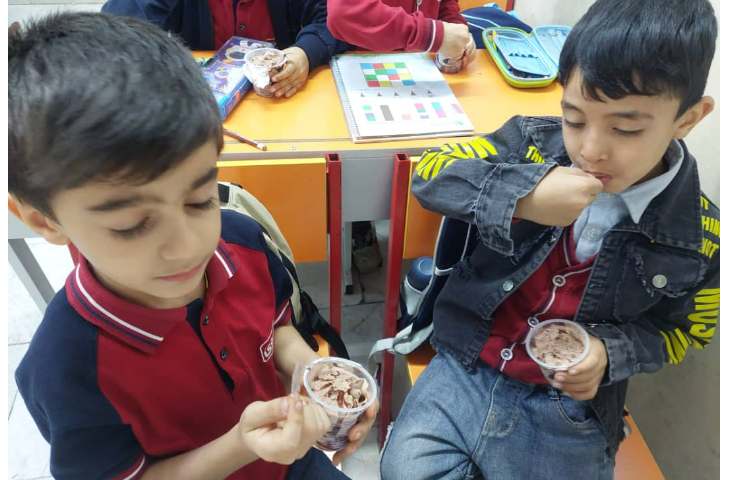 توزیع میانوعده در کلیه کلاس ها 20