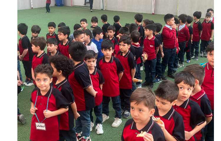 توزیع میانوعده مقوی و سالم در روز اول سال تحصیلی 17