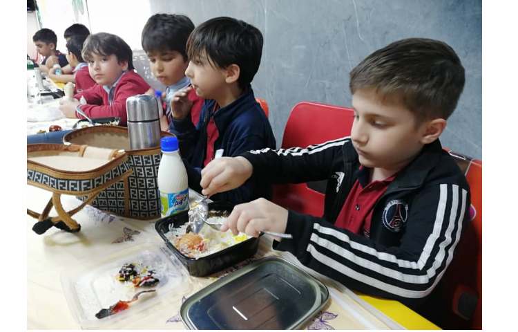 توزیع میانوعده و تاهار 7