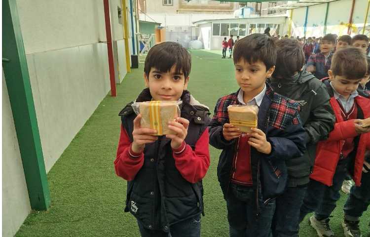 توزیع میانوعده کلیه پایه ها 16