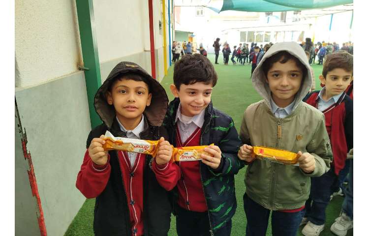 توزیع میانوعده 1