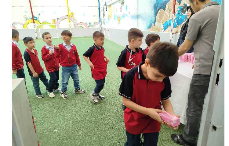 توزیع میانوعده 11