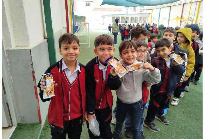 توزیع میانوعده 11