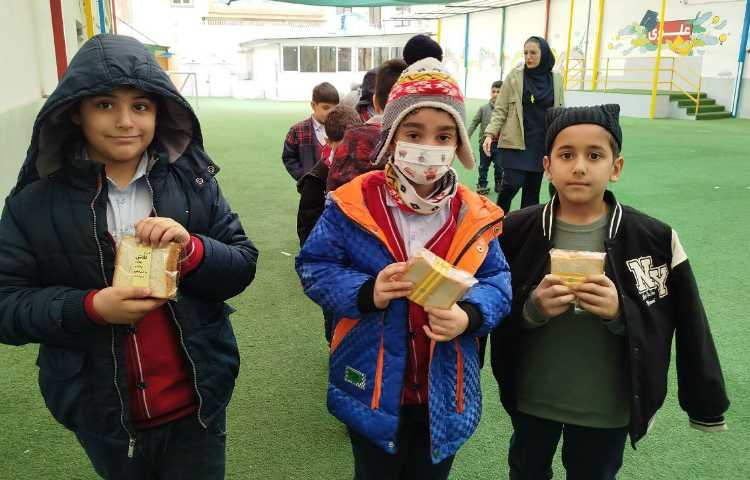 توزیع میانوعده 11