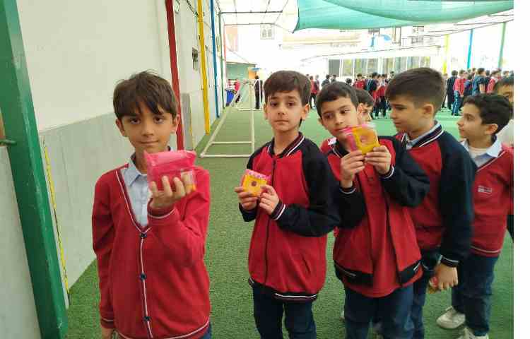 توزیع میانوعده 17