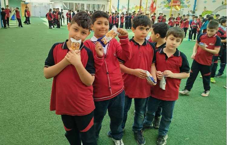 توزیع میانوعده 17