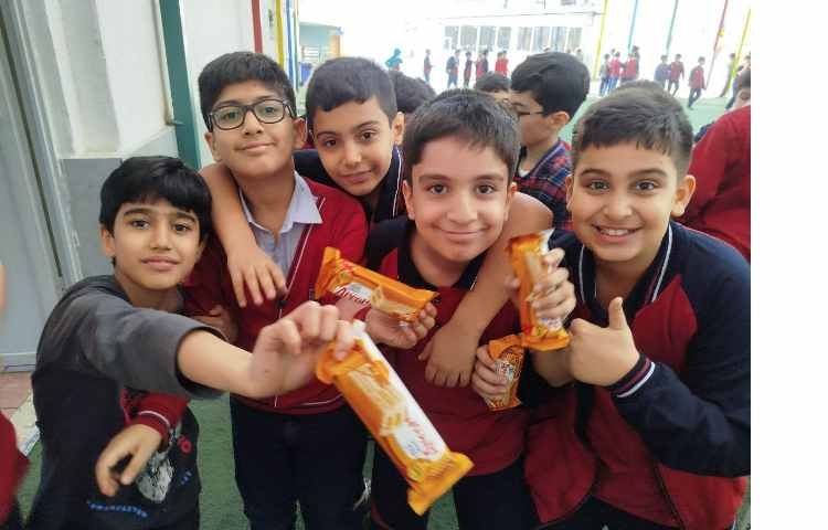 توزیع میانوعده 8