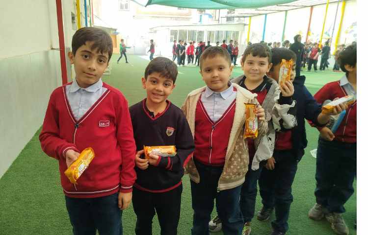 توزیع میانوعده 9