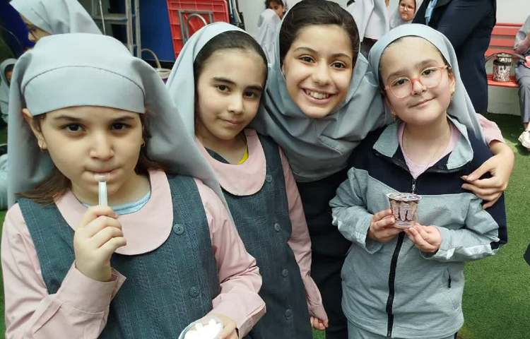 توزیع میان وعده بستنی 2