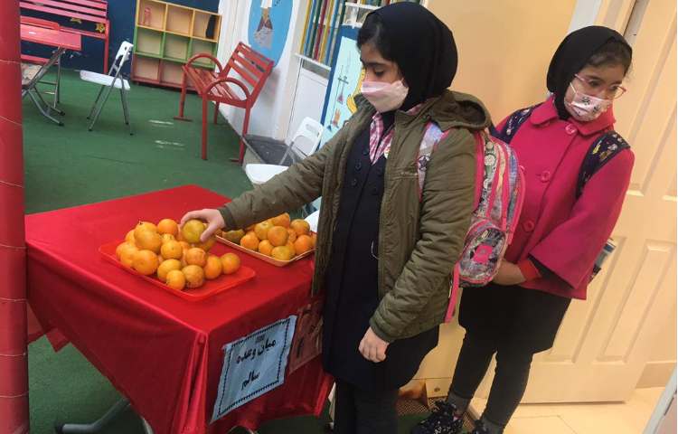 توزیع میان وعده سالم میان دانش آموزان 3