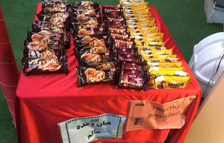 توزیع میان وعده سالم میان دانش آموزان 3