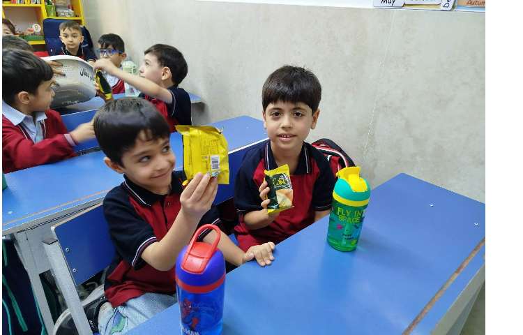 توزیع میان وعده سالم و مقوی 4