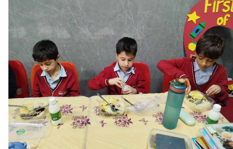 توزیع ناهار 1