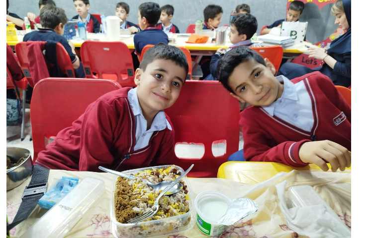 توزیع ناهار 1