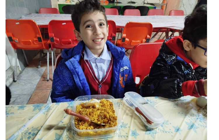 توزیع ناهار 1