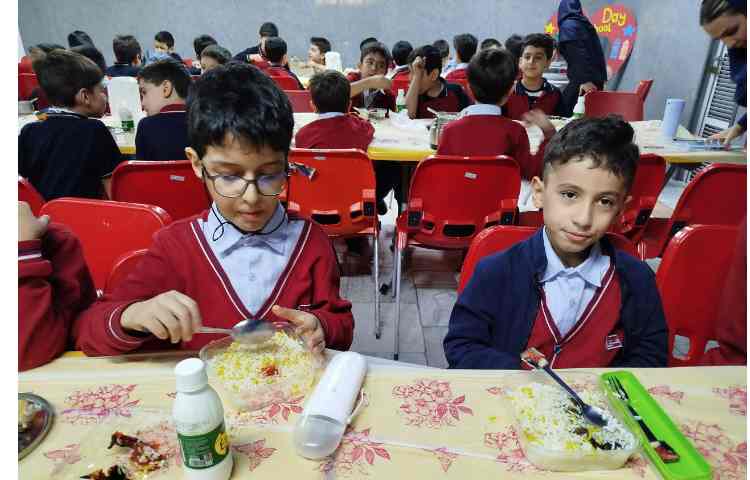 توزیع ناهار 10