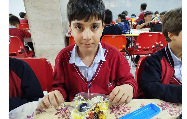 توزیع ناهار 10