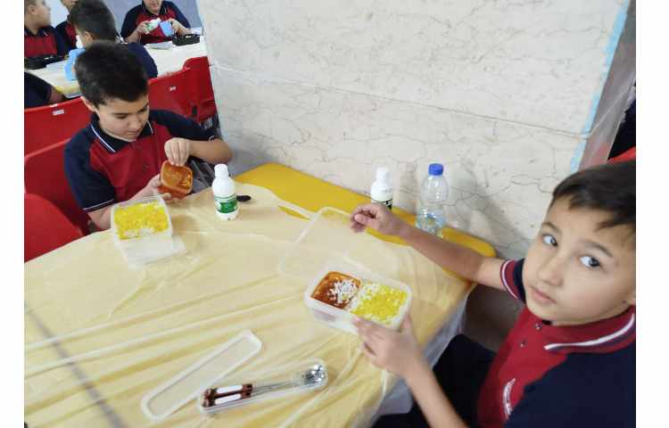 توزیع ناهار 11