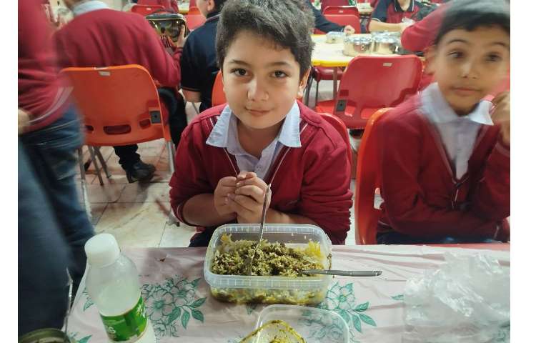 توزیع ناهار 11