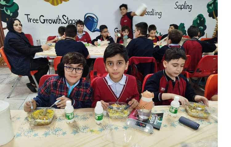 توزیع ناهار 11