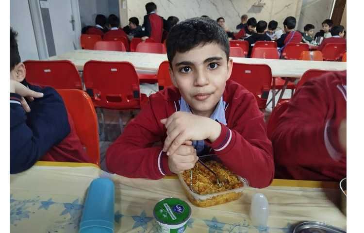 توزیع ناهار 12