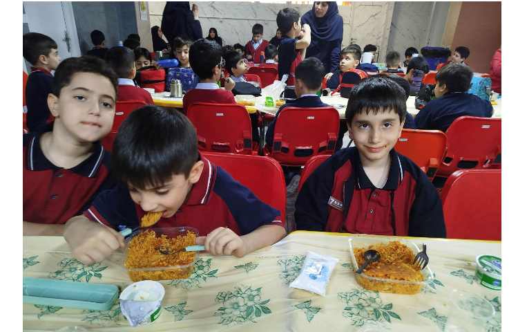 توزیع ناهار 13