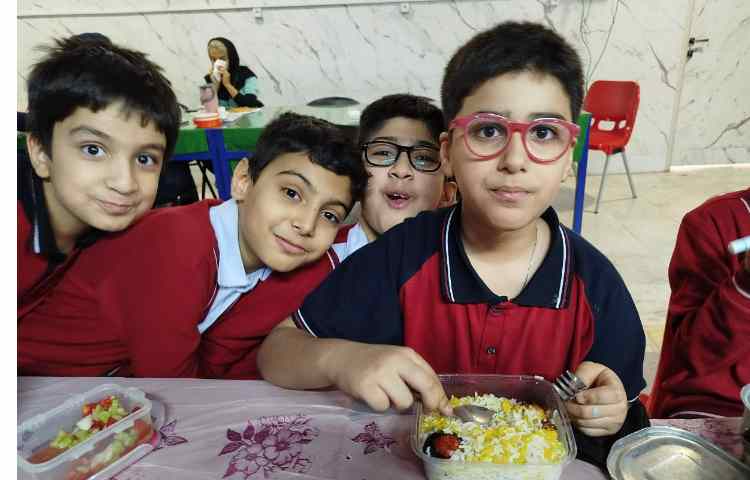 توزیع ناهار 13