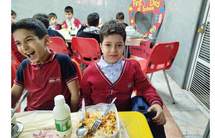 توزیع ناهار 13