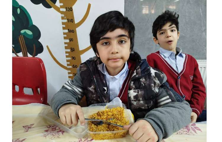 توزیع ناهار 13