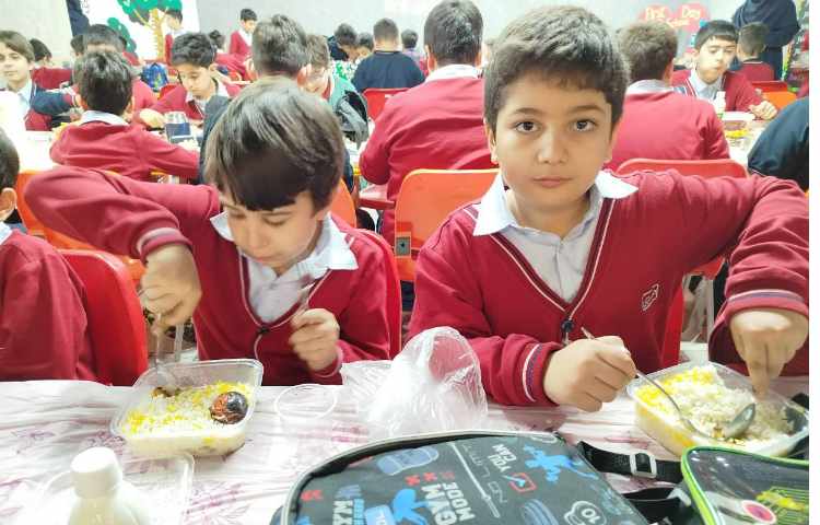 توزیع ناهار 14