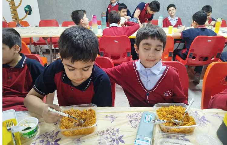 توزیع ناهار 15