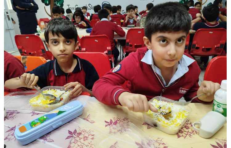 توزیع ناهار 15